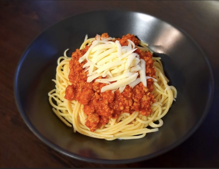  Bolognai spagetti ( szósz ) 